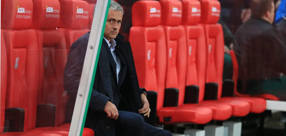 Darren Lewis: Why Chelsea should stick with Mourinho