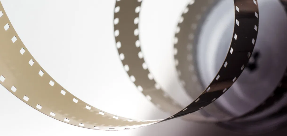 5 Online Spielautomaten mit filmbasierten Themen für Kinofans