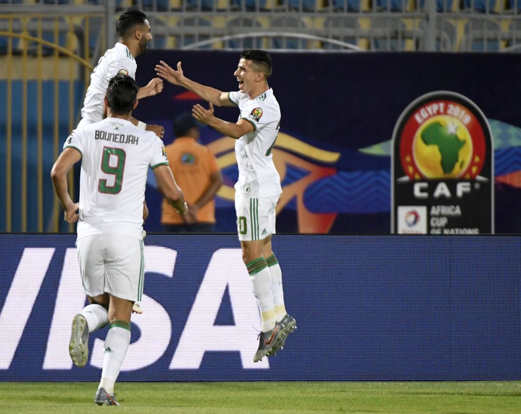 Algeria beat Guinea 3-0 in Cairo