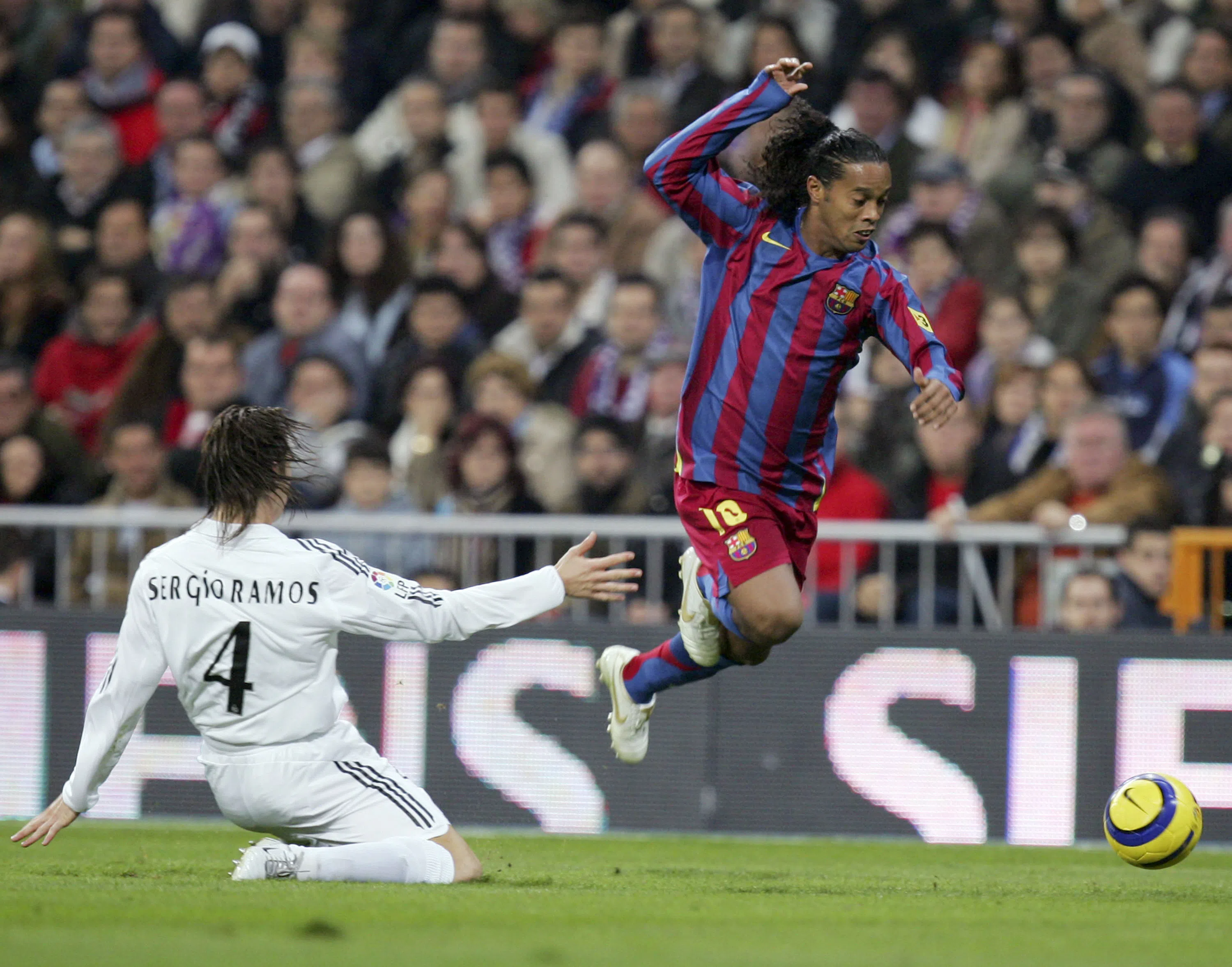 Times inesquecíveis: o Barcelona de Ronaldinho