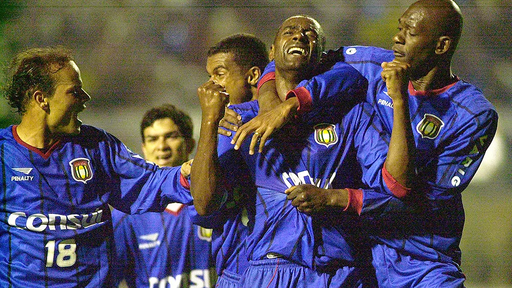 São Caetano quase venceu Libertadores em 2002; relembre campanha histórica
