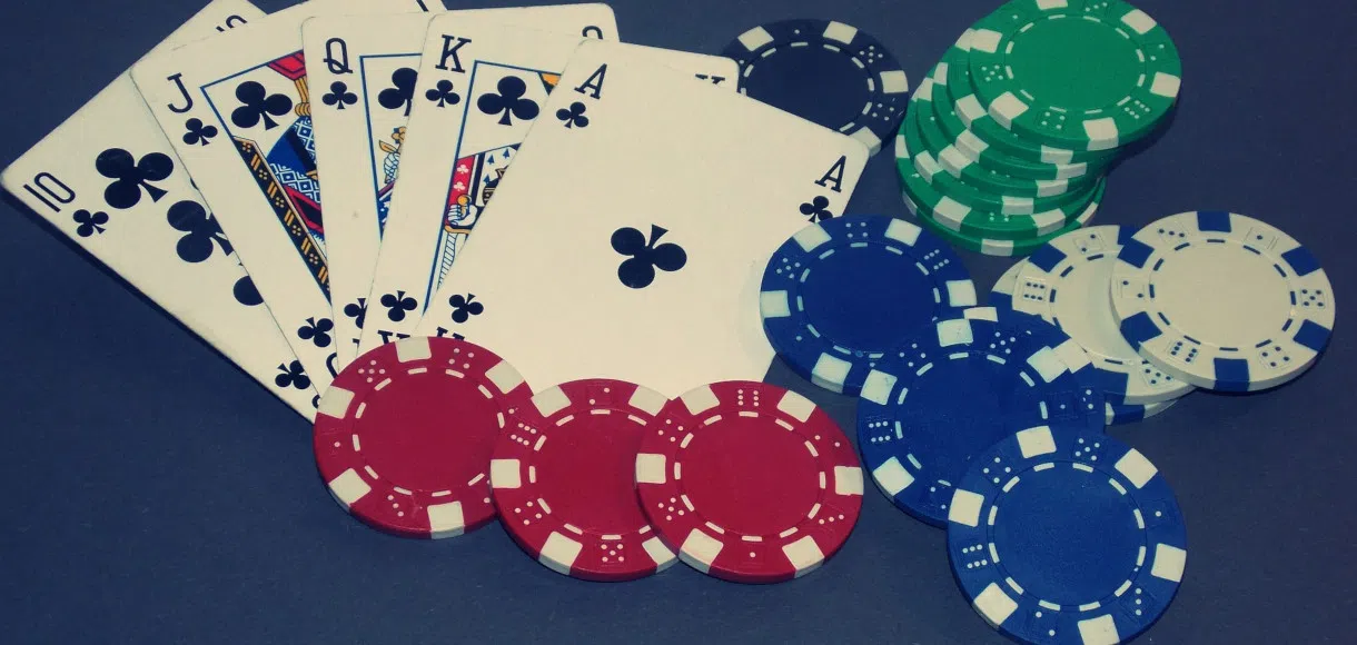 Video poker strategy 101: How to play multihand video poker