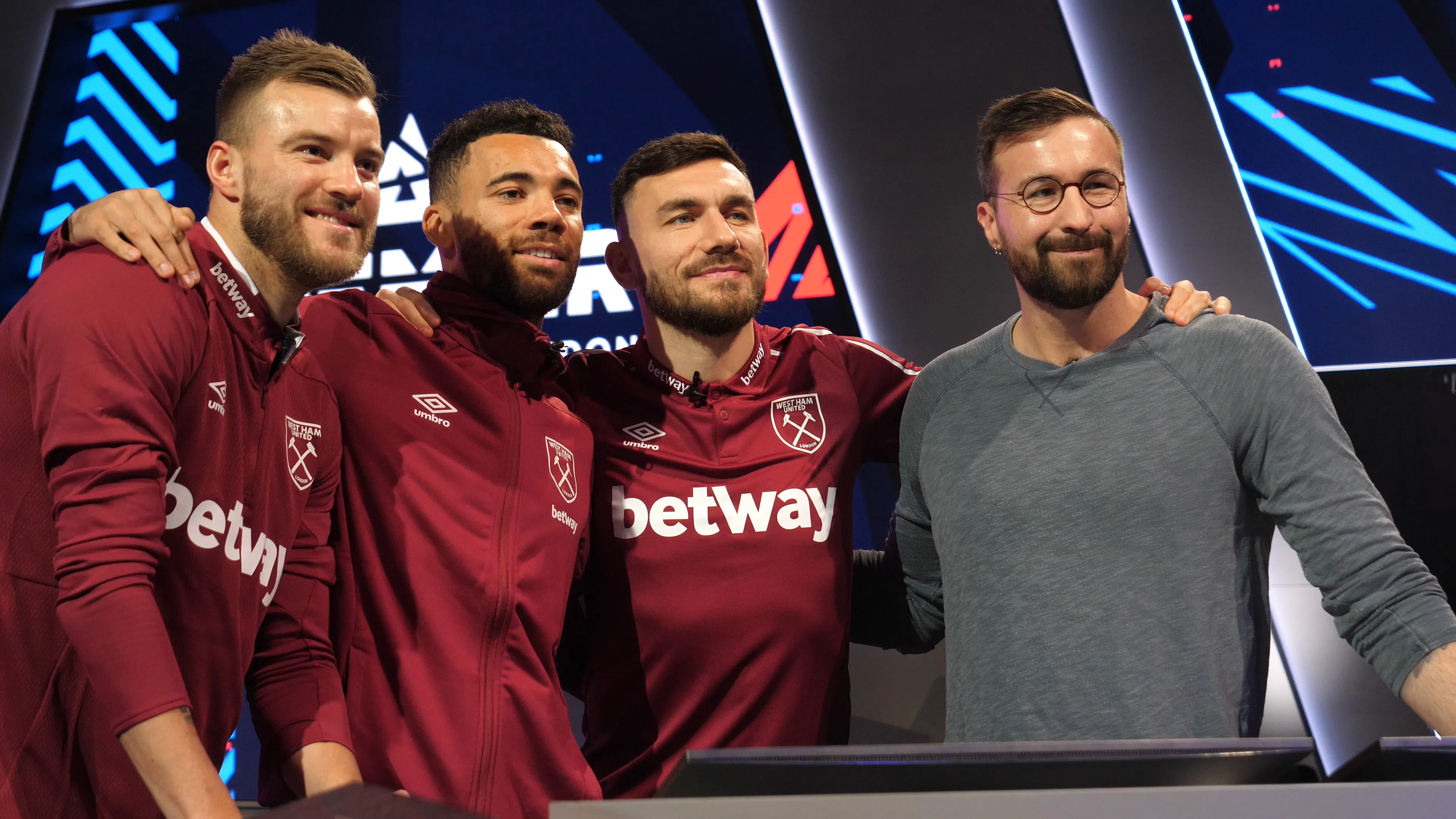 West Ham players commentate on Counter-Strike