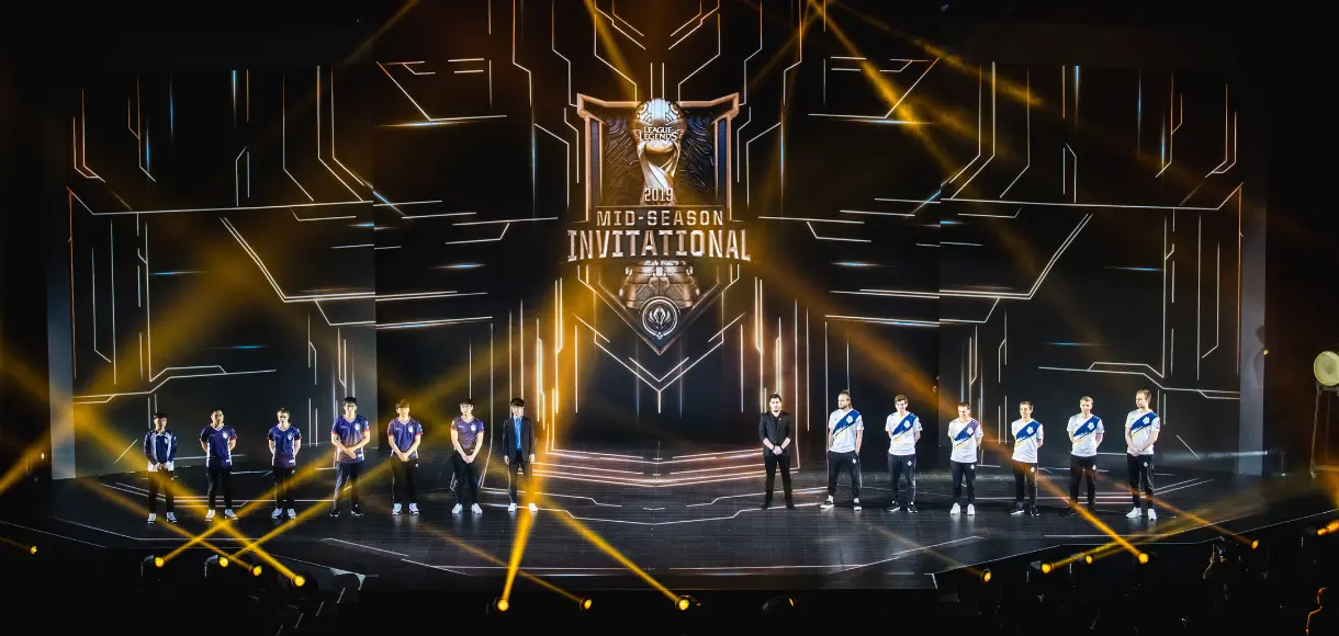 Como funciona o Mid-Season Invitational