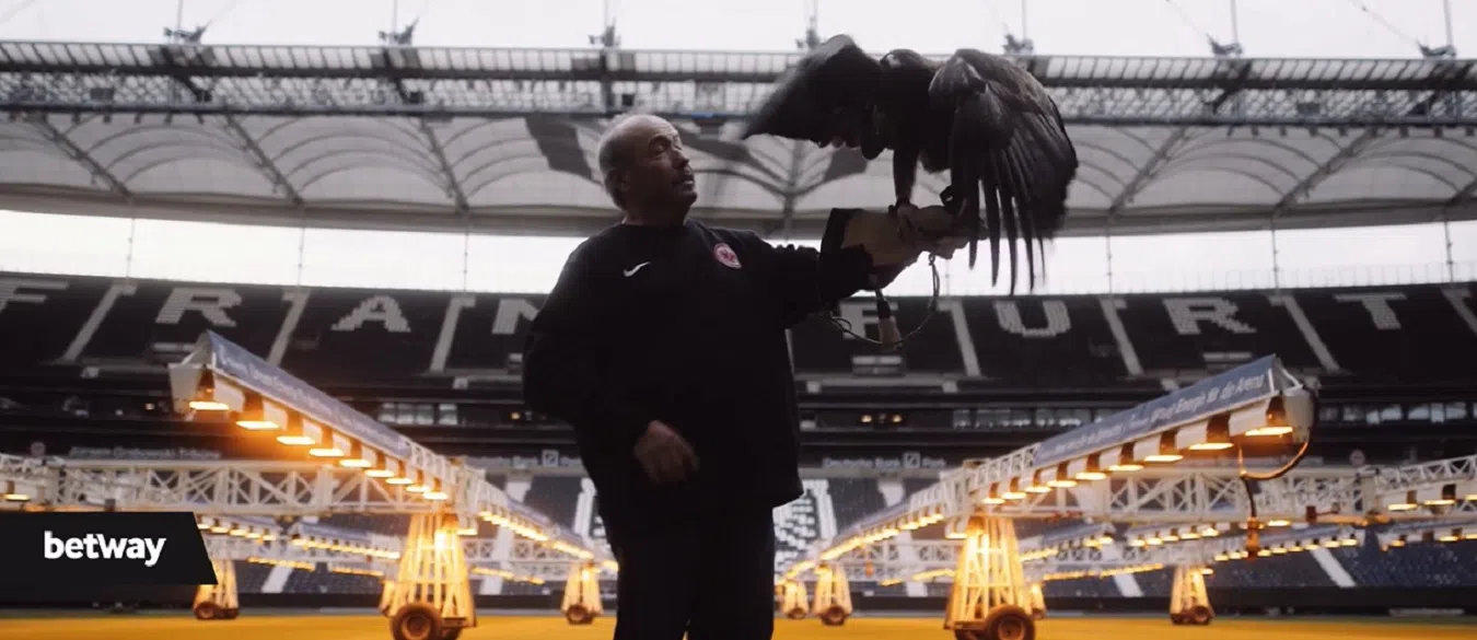 Attila aguia mascote do Eintracht Frankfurt