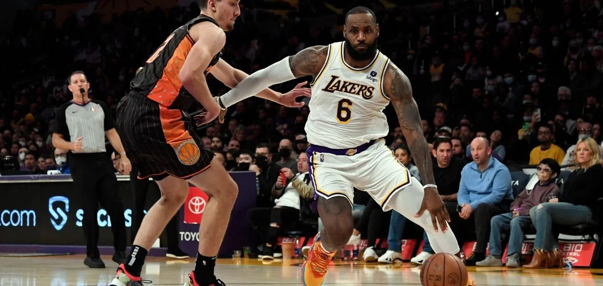 Como funciona o ataque na NBA? Posições e variações táticas