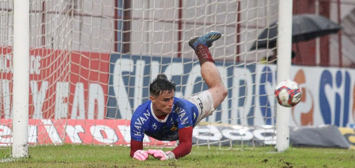 Atacante do Brusque e mais: jogadores de linha que já mandaram bem no gol