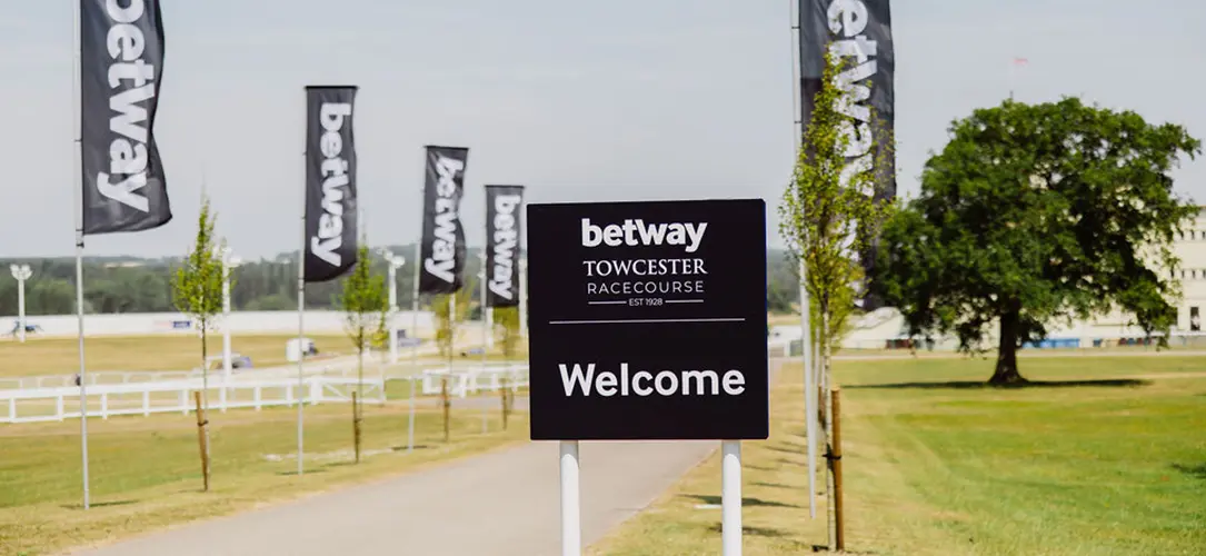 Betway to Bring Racing Back to Towcester Racecourse