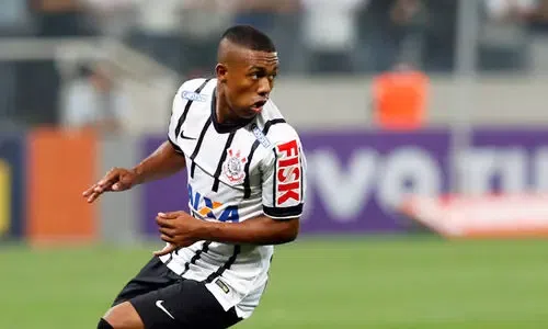 Crias do Terrão: conheça os cinco maiores jogadores vindos da base do Corinthians