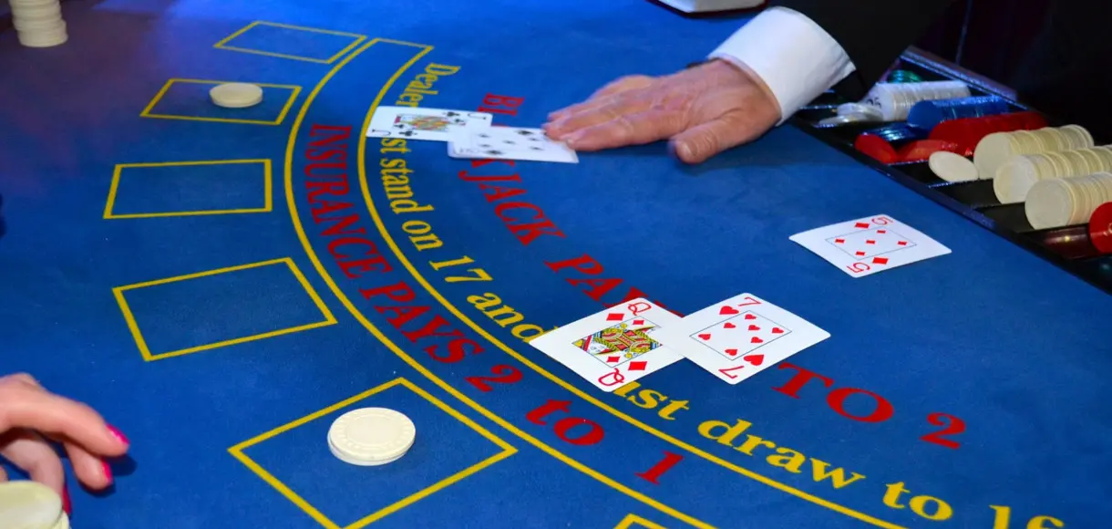 Diferencias entre el Blackjack Europeo y el Español: Una Guía Completa