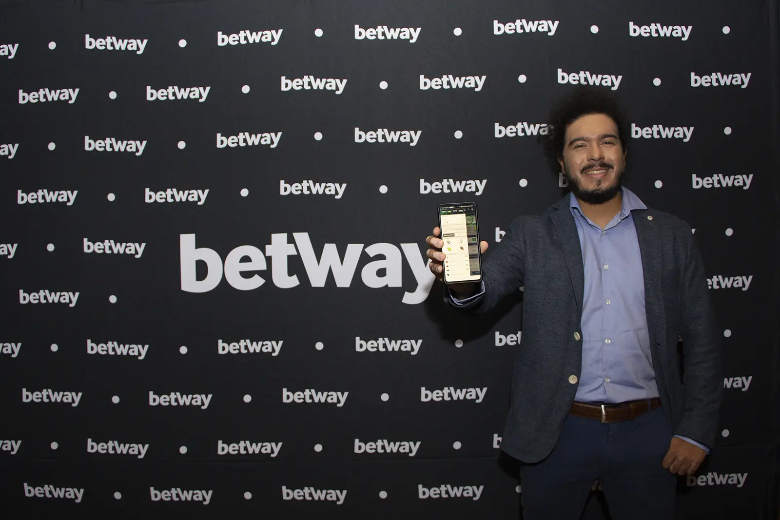 Meet the winner of our promo “4 en la red” Guillermo Sánchez!