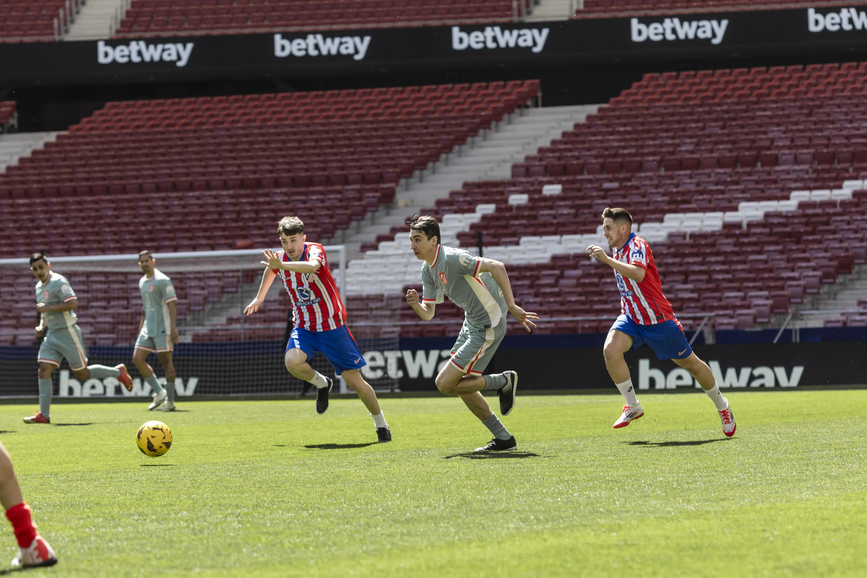 Play on the Pitch: Un viaje inolvidable a Madrid